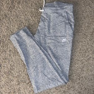 Nike fitted lightweight sweatpant